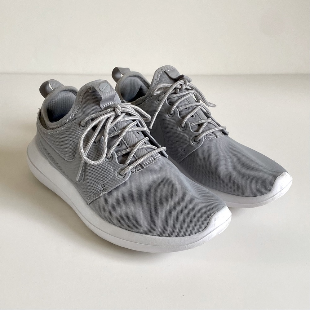 Nike Grey Roshe Two Sneaker